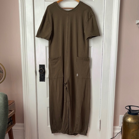 FREE PEOPLE MOVEMENT HOT SHOT TEE ONESIE JUMPSUIT - Picture 2 of 13